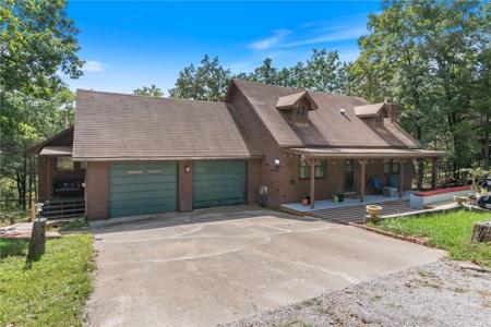 8 Twin Peak Drive