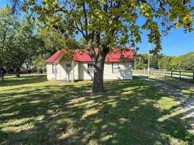 411 Lake Sequoyah Drive