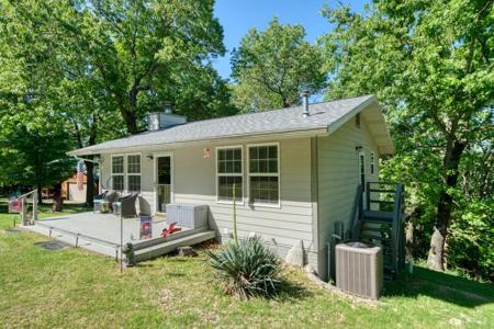 10 Crestwood Drive