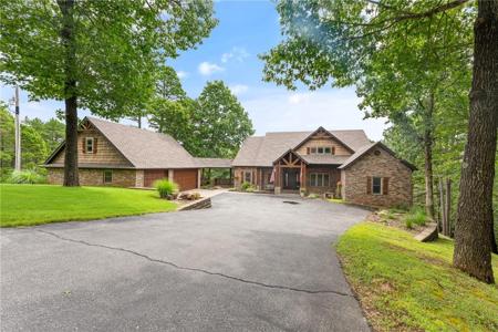 8295 Ridgecrest