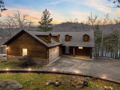 275 Clearwater Lane