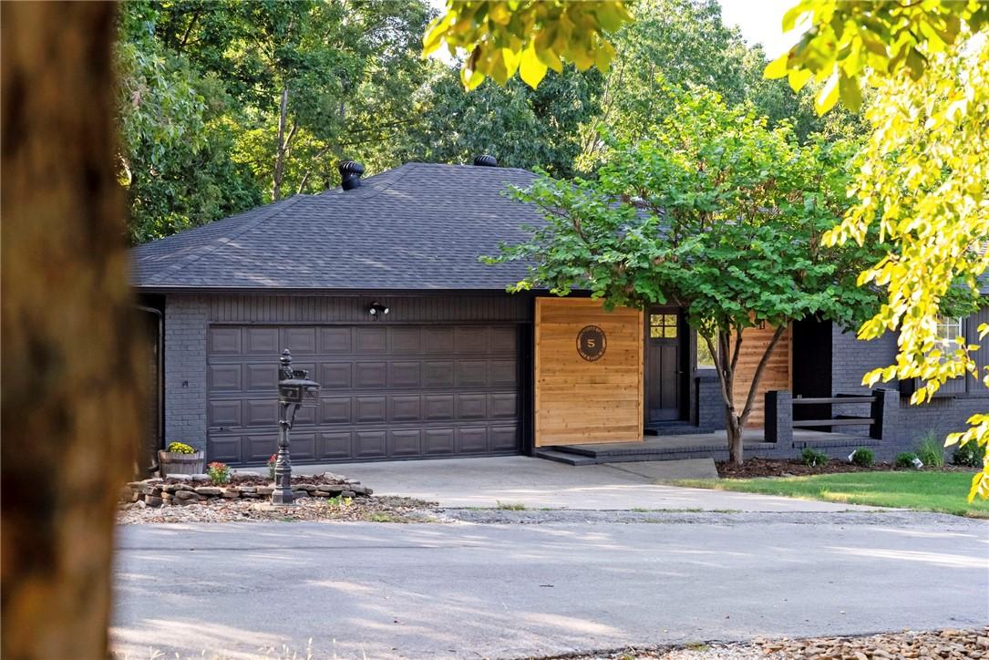 Image 4: Front of house