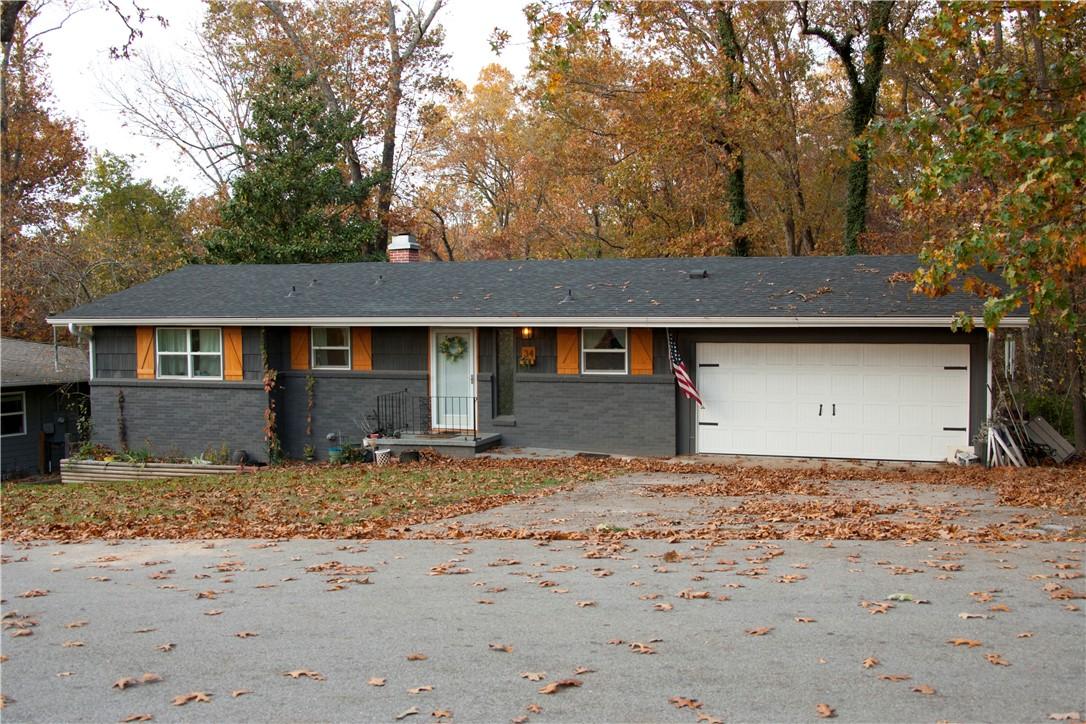 Image 2: Basore in the fall!