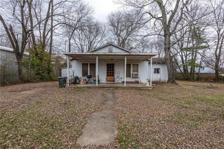400 Cunningham Lane
