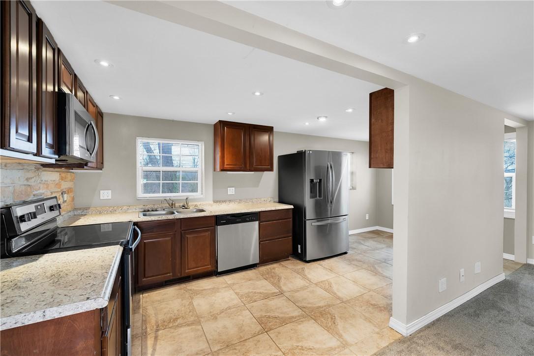 Image 4: Kitchen featuring stainless steel appliances, rece