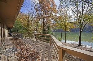 75 Lancaster  DR