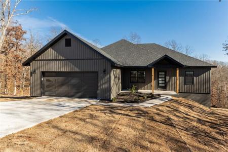 9 Aberfeld Lane