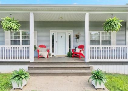 66 Lakeside Drive
