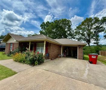 118 Willow Creek Drive