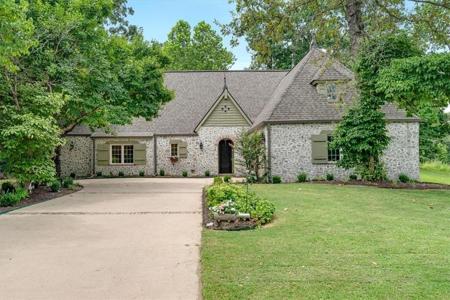 13601 Hobie Court