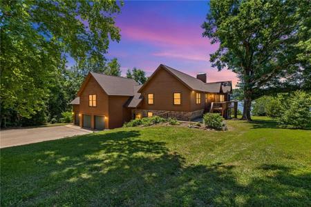 20981 Lakeshore Drive