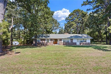 10092 Mockingbird Lane
