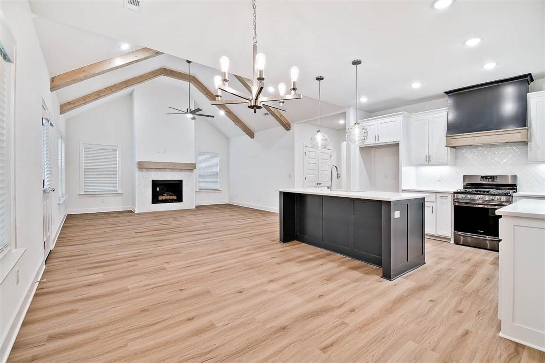 Image 2: (SAMPLE PHOTO / SAME FLOOR PLAN)