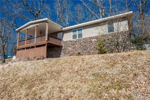 3 Gwaltney Circle