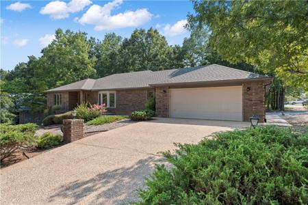 4 Lockerbie Drive