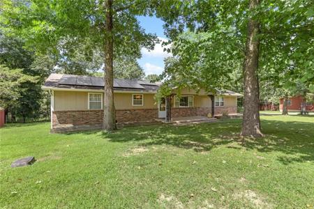 261 S Lake Park Loop