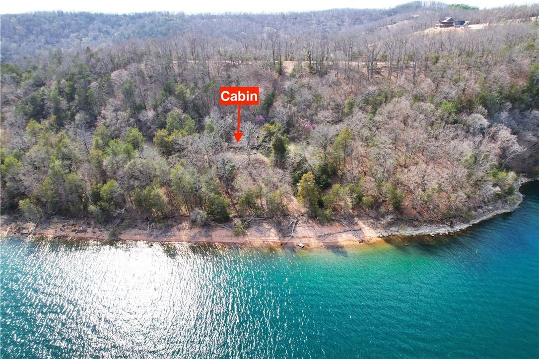 Image 2: Great lake views from multiple spots on the proper