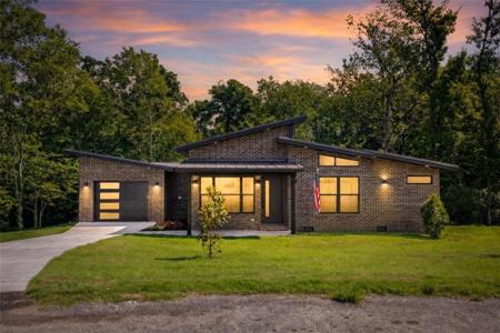 5 Briscoe Place