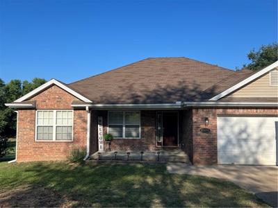 20645 Lakeshore Drive