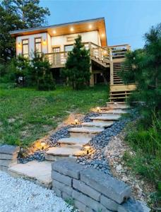 8504 Hidden Valley Drive