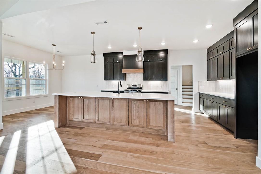 Image 4: Sample photo: Same plan, final finishes may vary