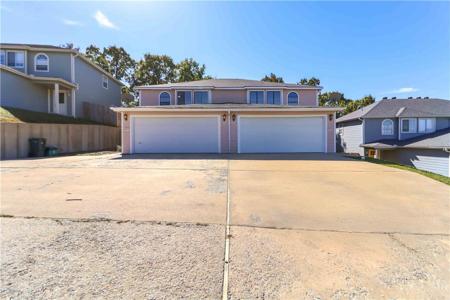 2915 2917 E Sterling Court