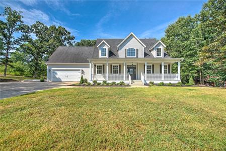 17 Sandhurst Drive