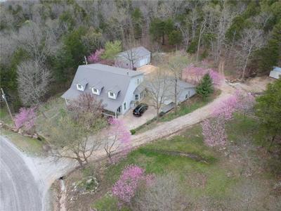 62 Thomas Circle