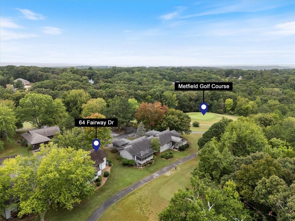 Image 2: This townhome is actually on the 8th fairway of BR