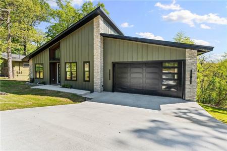 71 York Drive