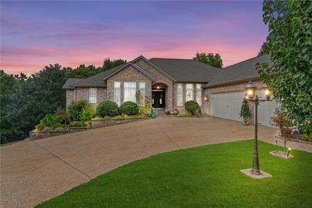 16 Berrydale Lane