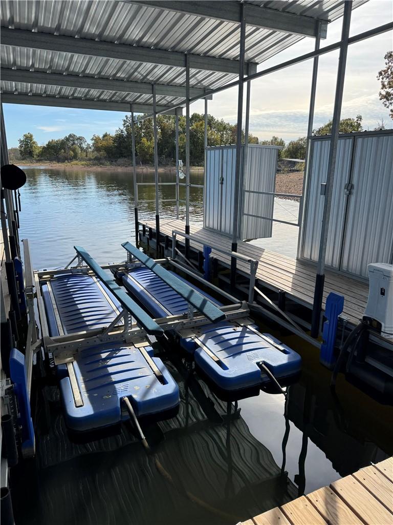Image 3: Boat slip with solar, Hydro Hoist Boat Lift and lo