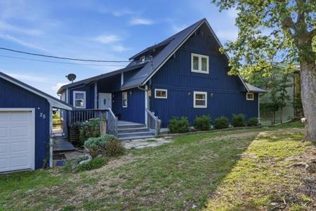 25 Table Rock Drive