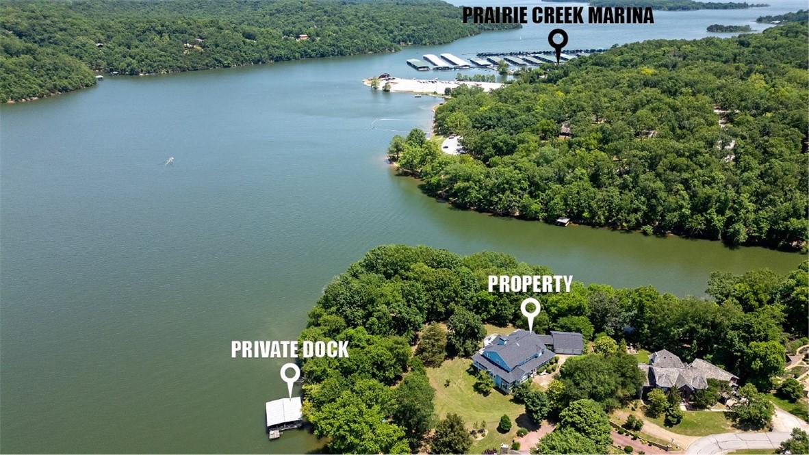 Image 2: 700 feet of shoreline.