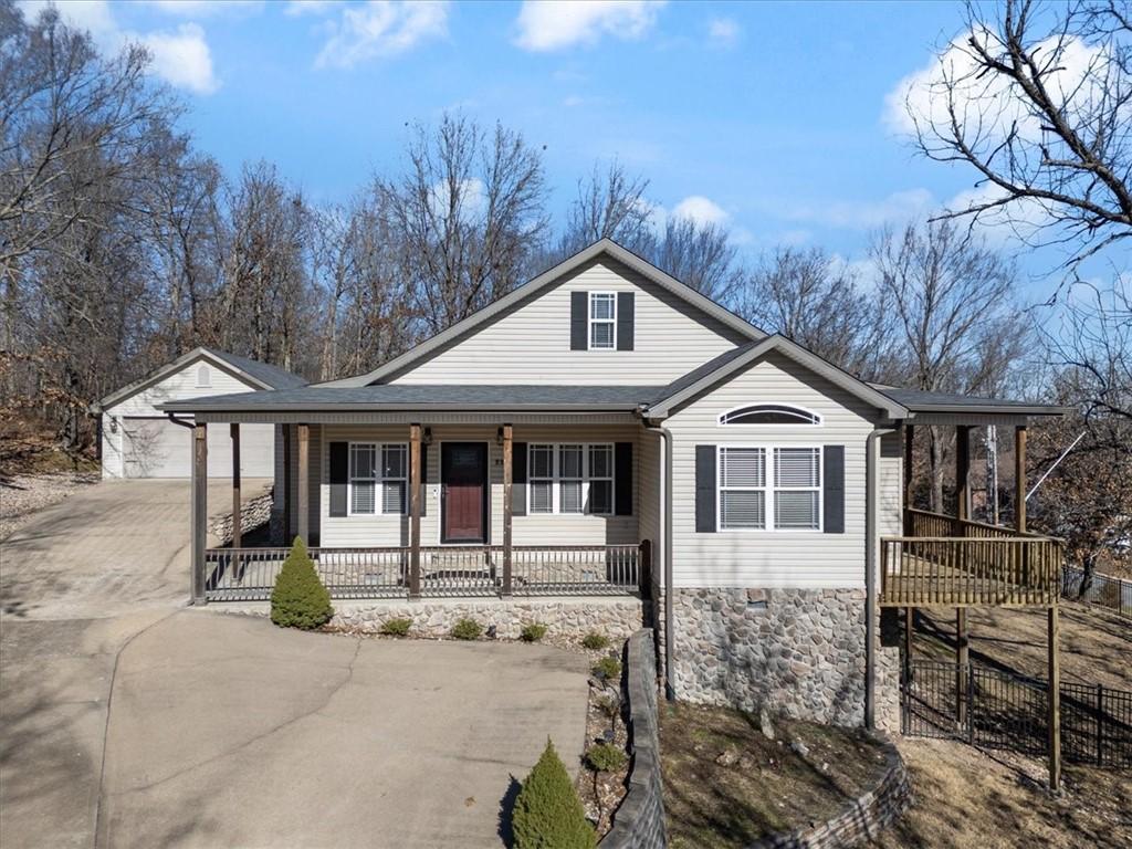 Image 1: 22 May Lane