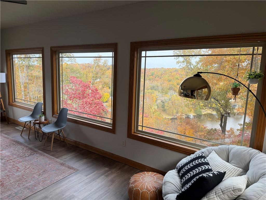 Image 4: Beautiful Fall Leaves