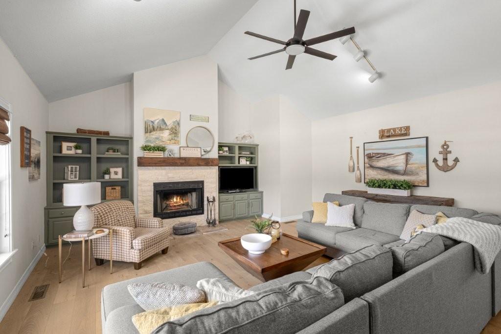 Image 4: Beautiful living area/family room when you enter t