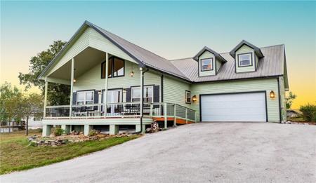 5 Latigo Lane