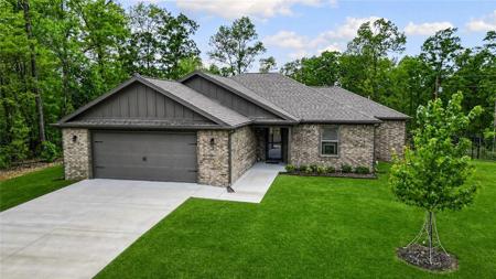2 Ashford Circle