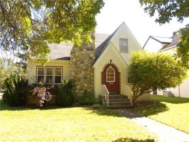 835 N Wilson Avenue