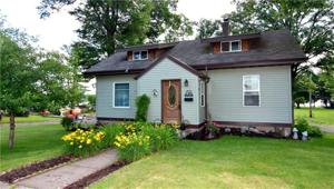 835 Lakeshore Drive