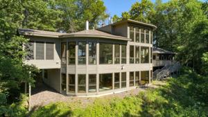 303 Red Cedar Street NE