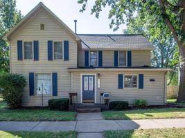 1207 Tainter Street NE