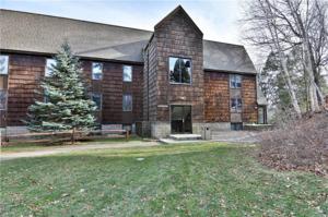 42950 Lakewoods Drive