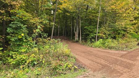 Lot 2 Lakeview LN.