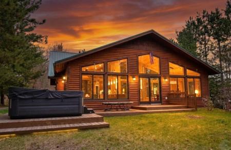 6315 Lilly Lane