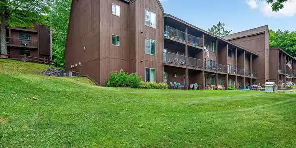 42910 Lakewoods Drive