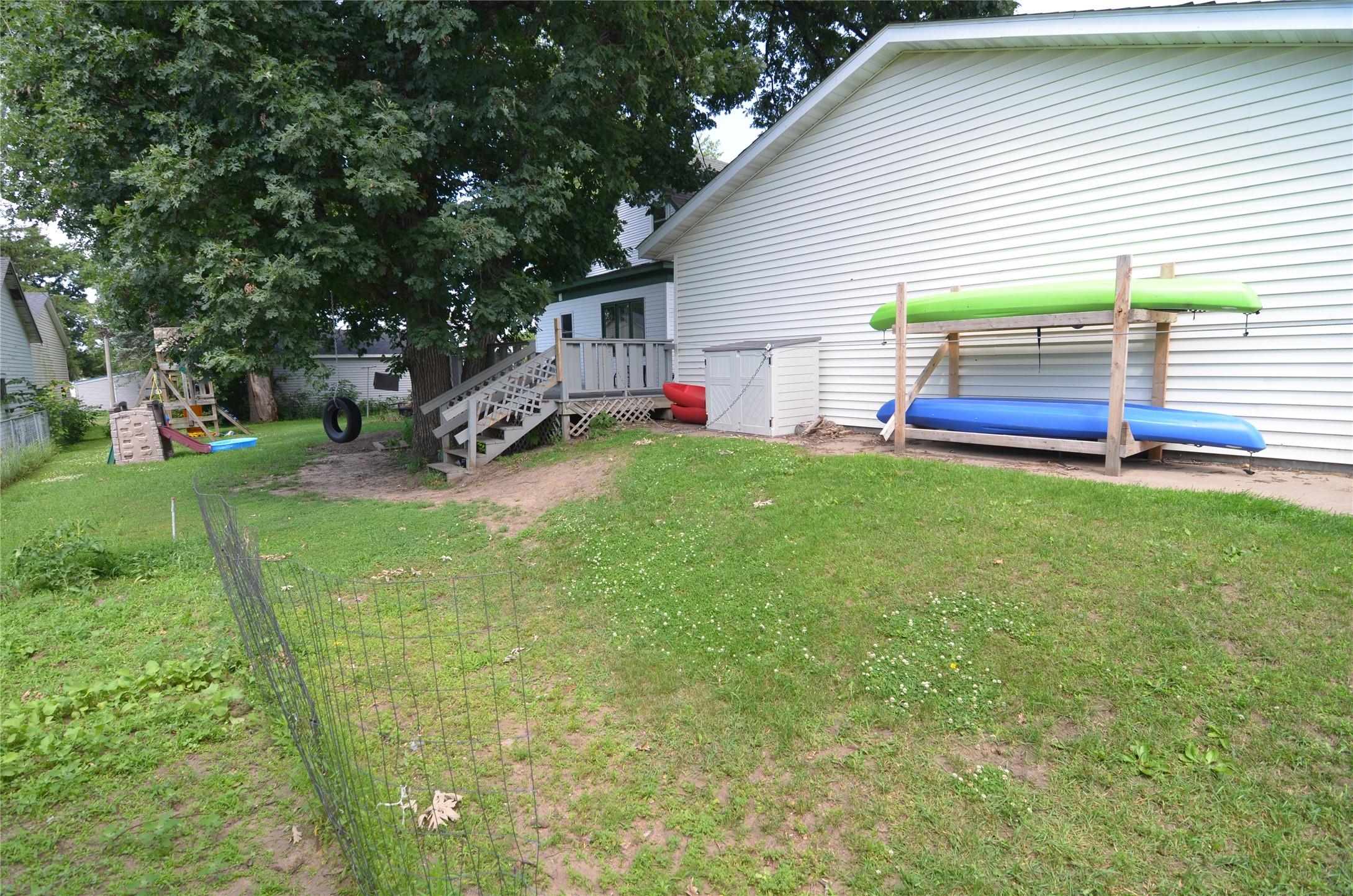 Image 3: Exterior Behind Garage