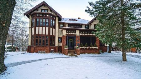 329 Park Circle
