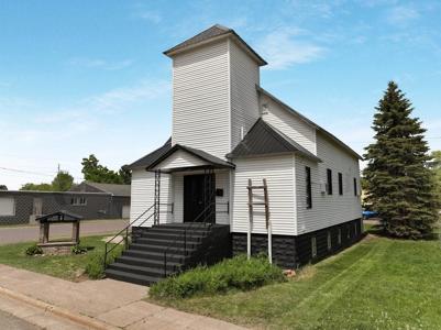 324 Douglas Street